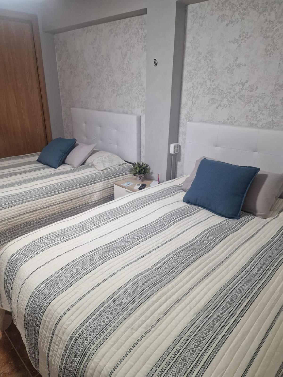 Habitaciones Zoe Sagunto エクステリア 写真